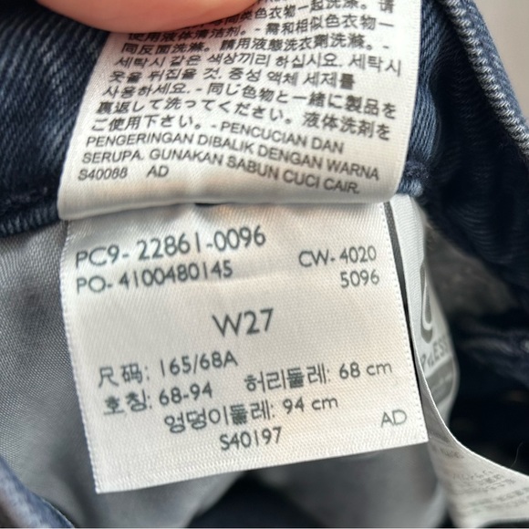 Levi’s Premium Wedgie blue jeans - Picture 8 of 9